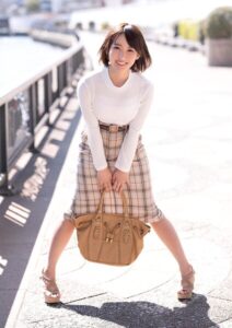 北海道からAV女優になるために上京！？面接と言いつつ生ハメ生中！意外とエロかったw----