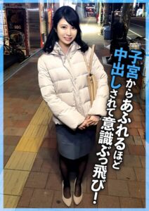ひきこもり男子は童貞なのに性欲モンスターだった！子宮から溢れるほど中出しされて意識ぶっ飛び！----